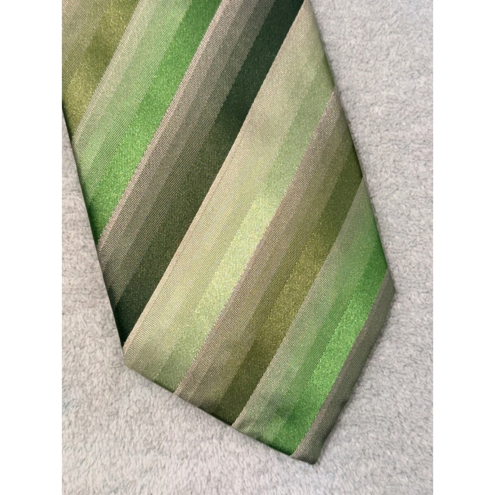 Van Heusen Mens Green Striped Silk Tie Hand Made Diagonal Pattern Necktie - Picture 3 of 4
